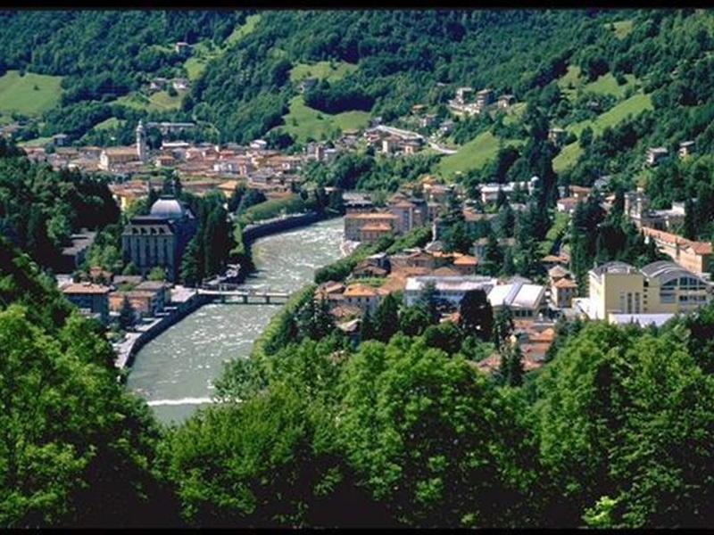 Villa Al Ponte Vecchio à San Pellegrino Terme Extérieur photo